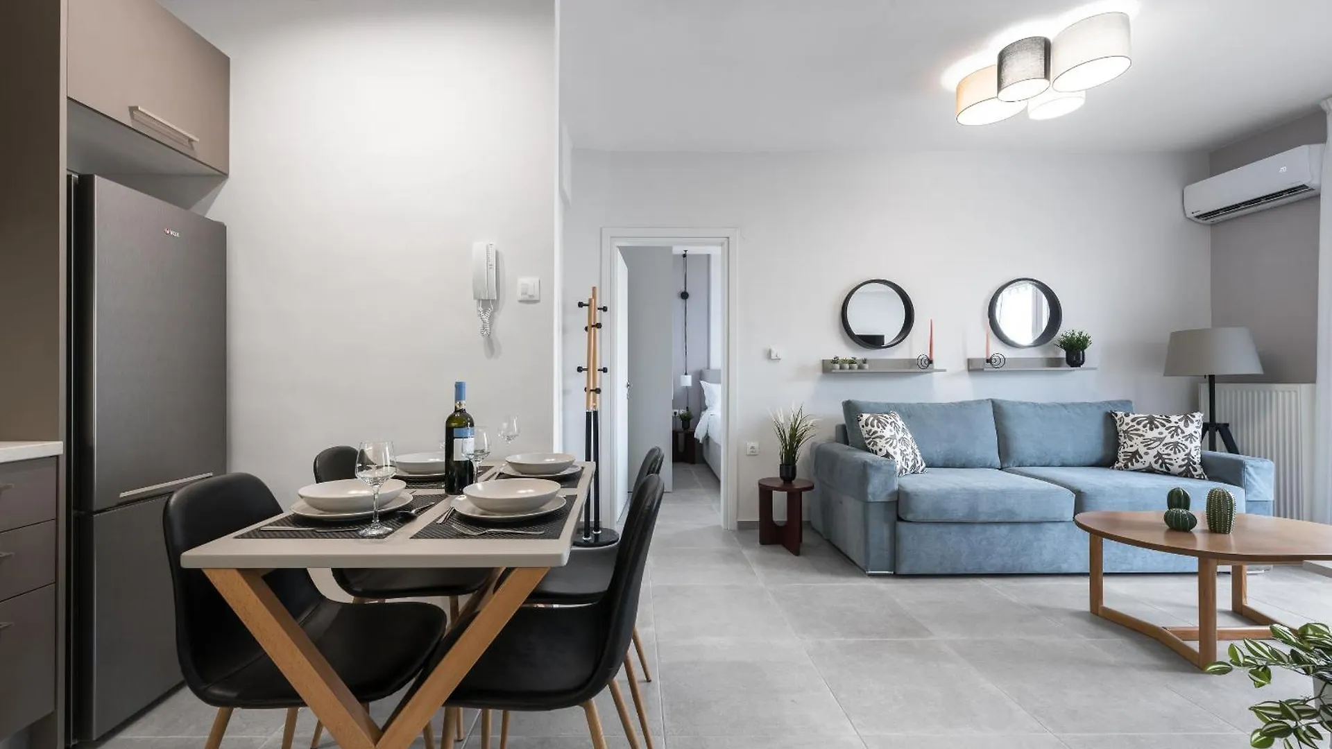 Damon'S Apartment - 2 Bedrooms Salonic